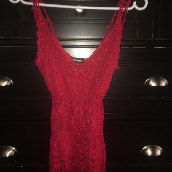 Red crochet and beaded tank. - Picture 3 of 7